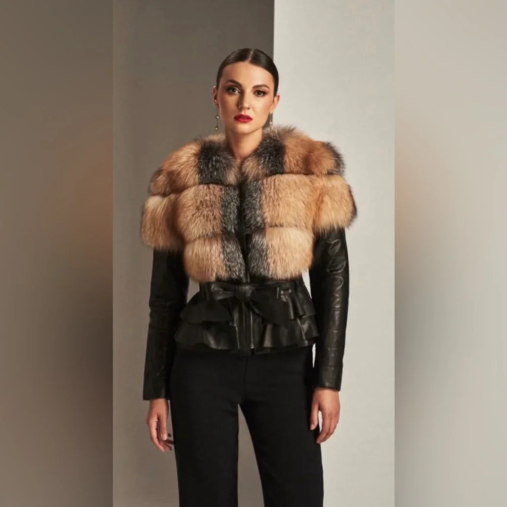 Motto Design By Oruc Women's Black Leather Jacket with Natural Fur Collar - Picture 3 of 11